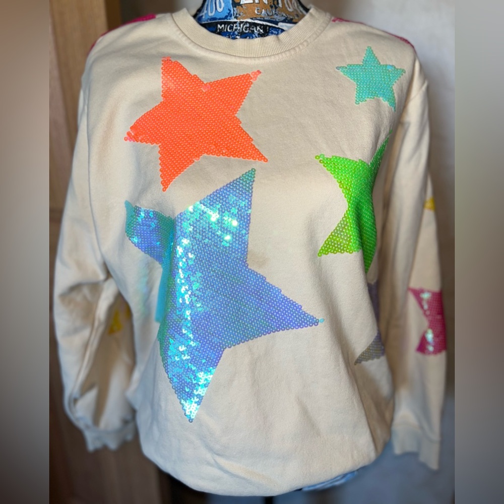 QUEEN OF SPARKLES - Star Sweatshirt - Size Large - GUC - see description